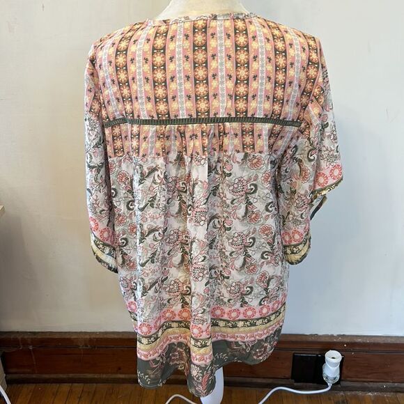Floral Bohemian Women's Top - Picture 6 of 11
